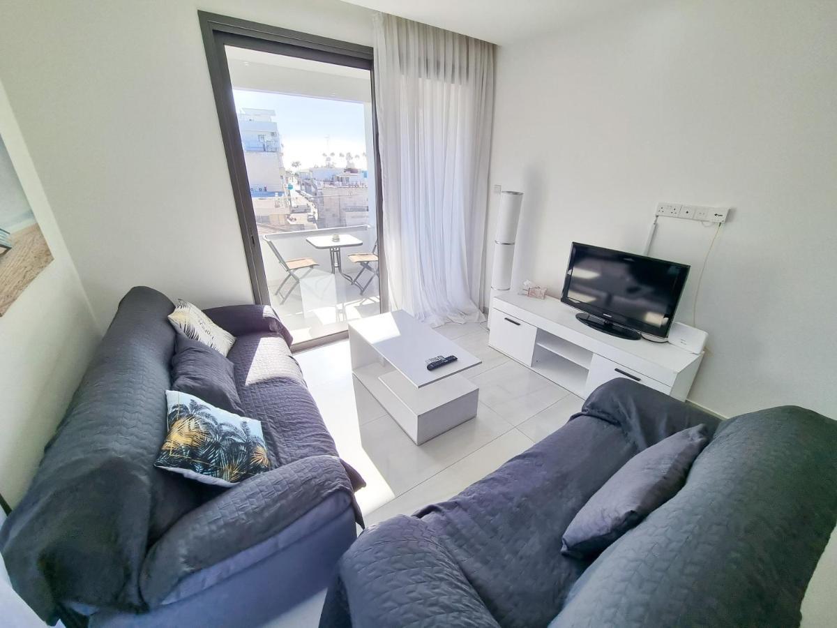 Sea La Vie Seaview Apartment Larnaca Extérieur photo
