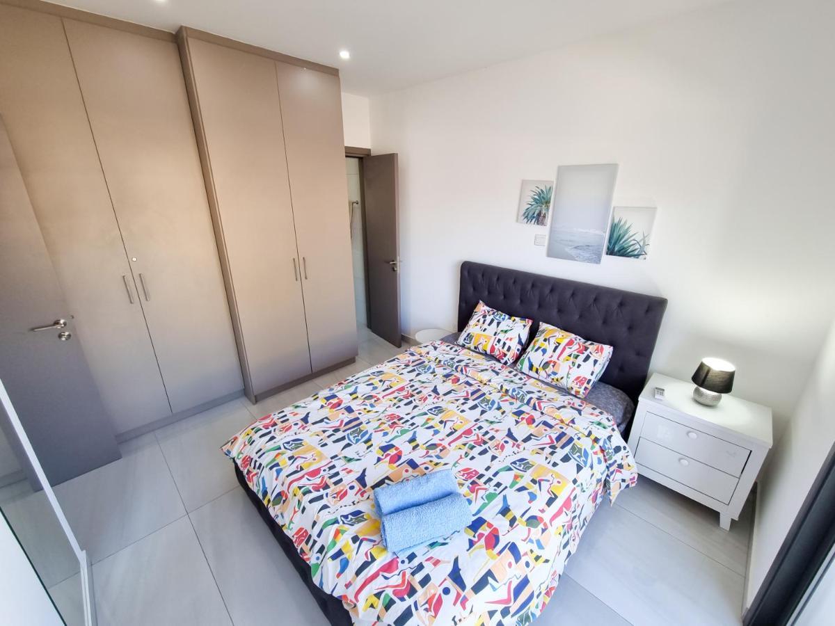 Sea La Vie Seaview Apartment Larnaca Extérieur photo