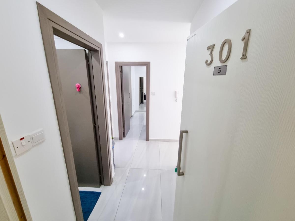 Sea La Vie Seaview Apartment Larnaca Extérieur photo